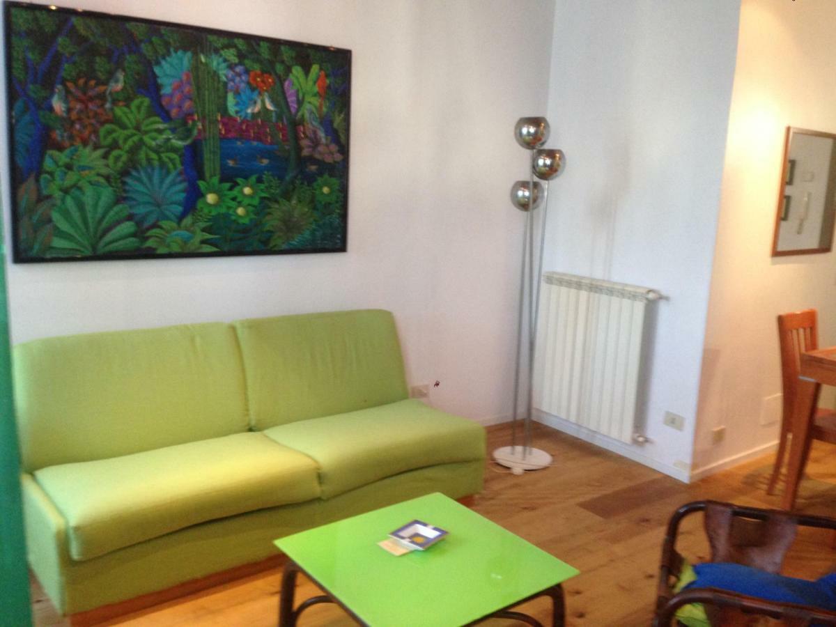 The Blu And Green Apartment Рим Экстерьер фото